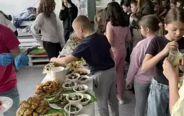 Szpinakowy poczęstunek dla wszystkich uczni&oacute;w szkoły
